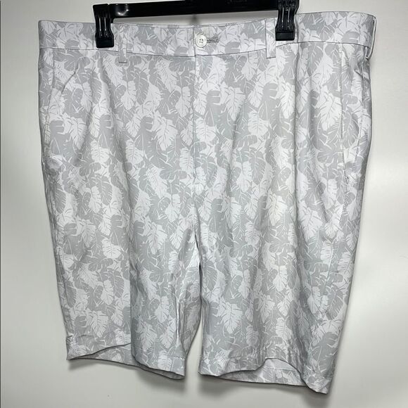 Rountree and York White and Gray Leaf Print Shorts - Picture 1 of 8